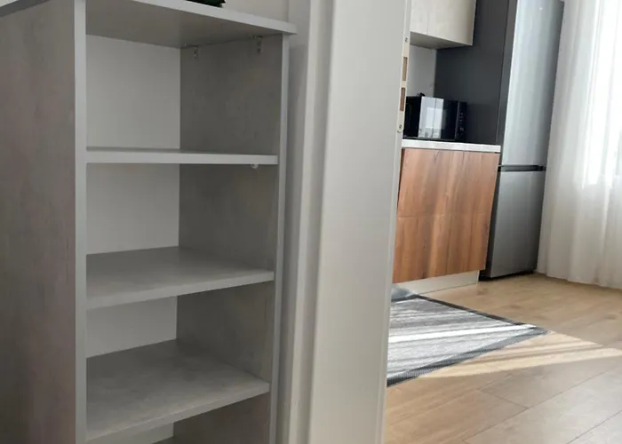 Sunny City Center Apartment